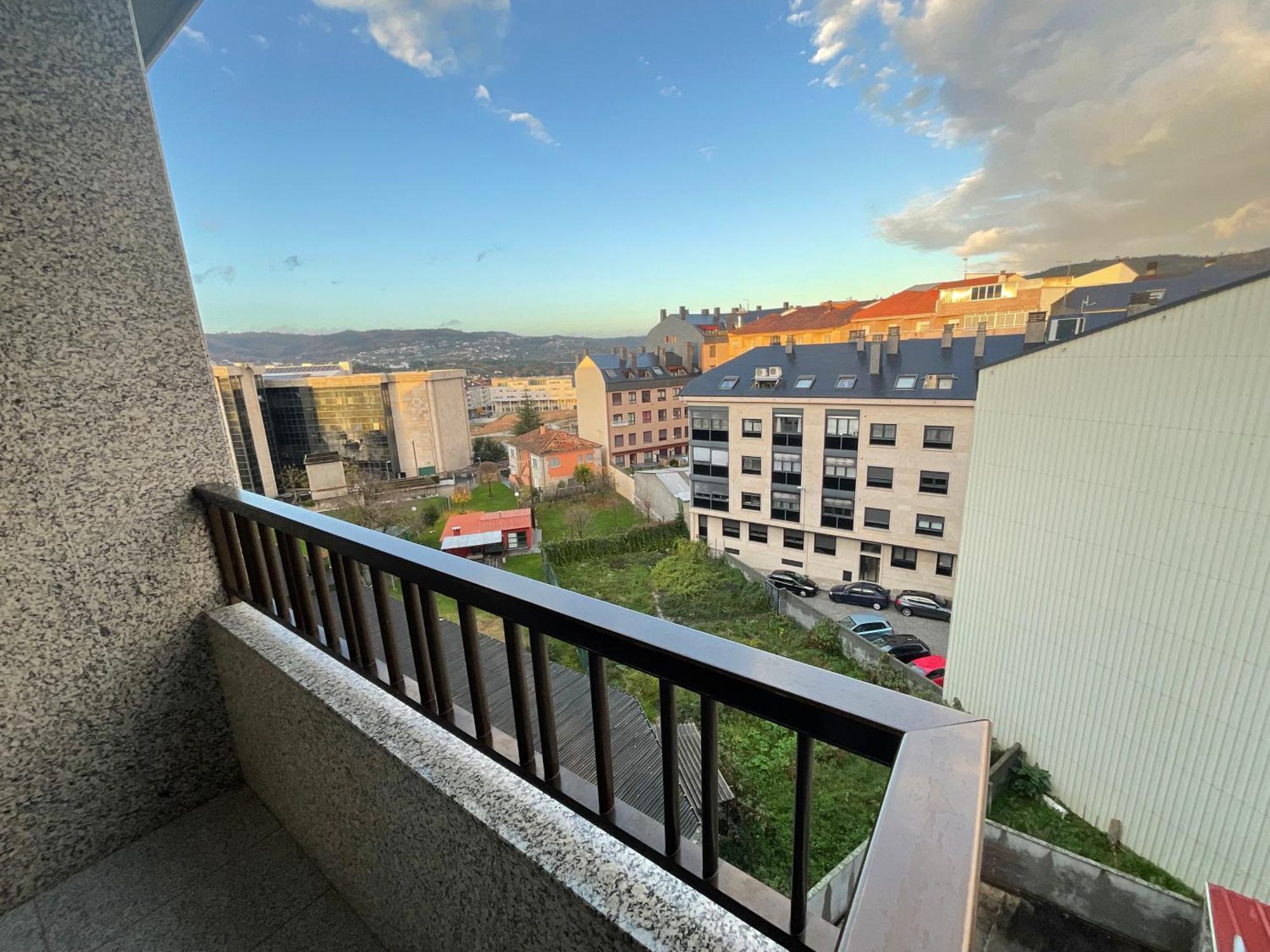 Residencia Universidad Ourense Eksteriør bilde