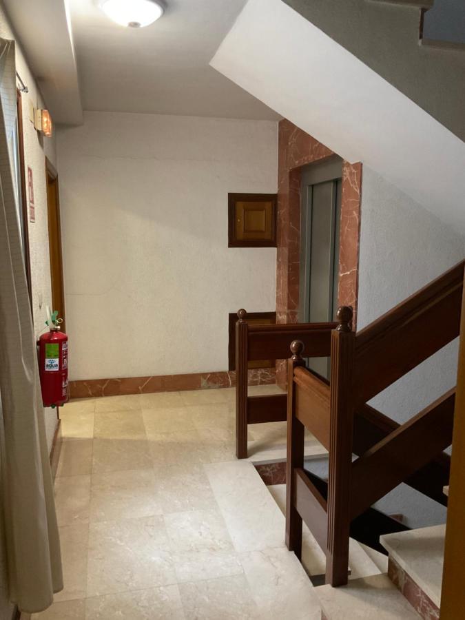 Residencia Universidad Ourense Eksteriør bilde